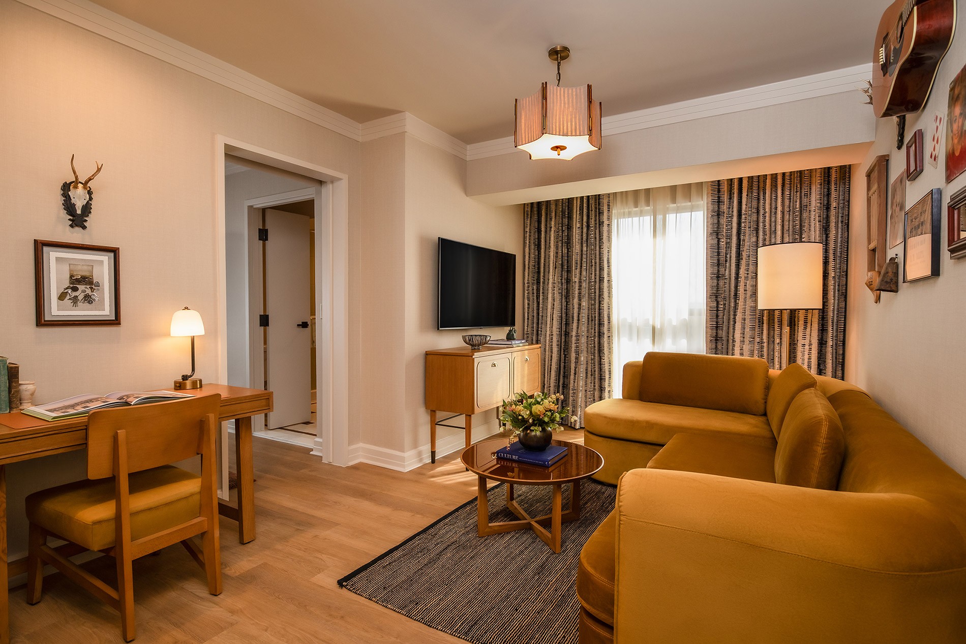 Hutton Hotel